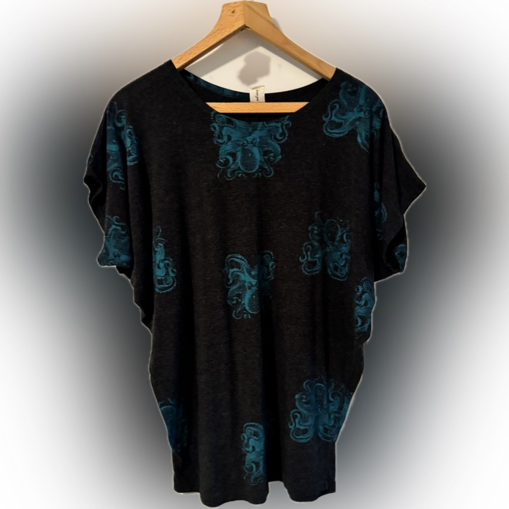 Smoking Lily Black and Teal Octopus Print Top